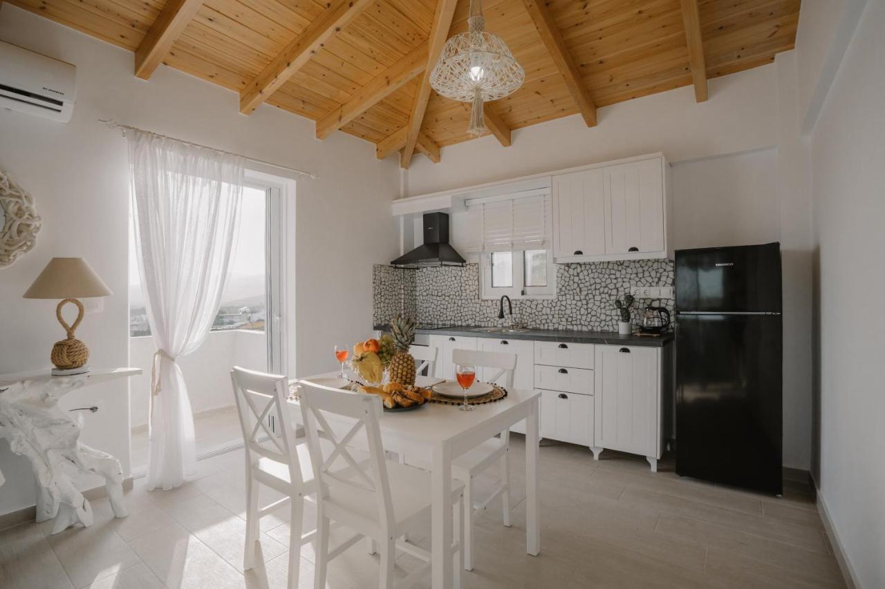 Miramar Karystos Aparthotel Ngoại thất bức ảnh